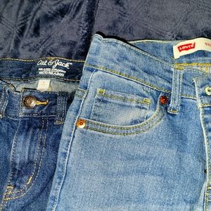 2 pairs of Boys Jeans size 8, Levi light rinse and Cat&Jack stonewash